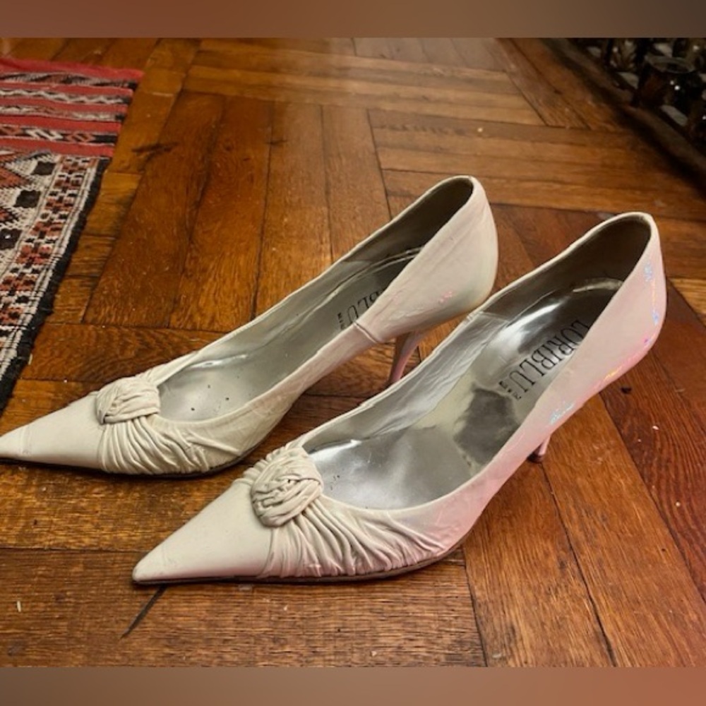 Loriblu white patent leather italian pump